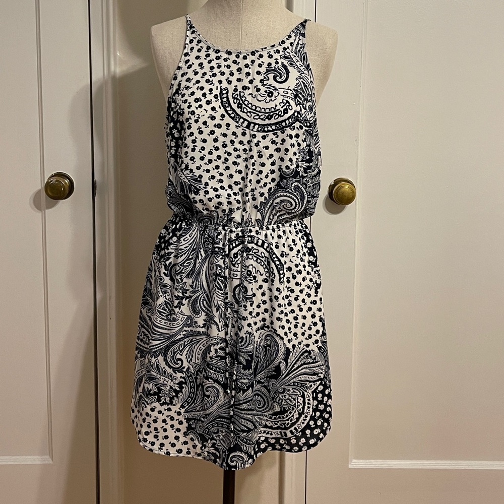 NWT AQUA paisley white and navy blue dress size L